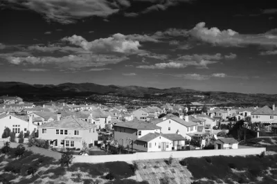 Exurbs Black and White