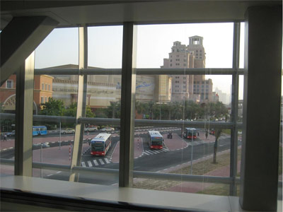 Dubai Metro: Metro Connector Bus Terminal at the Mall of Emirates.