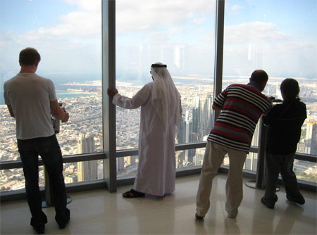 Image: View from the 124th floor of Burj Khalifa