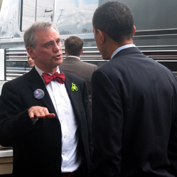 Photo: Cong. Blumenauer talks with Sen. Obama during a campaign stop in Oregon.