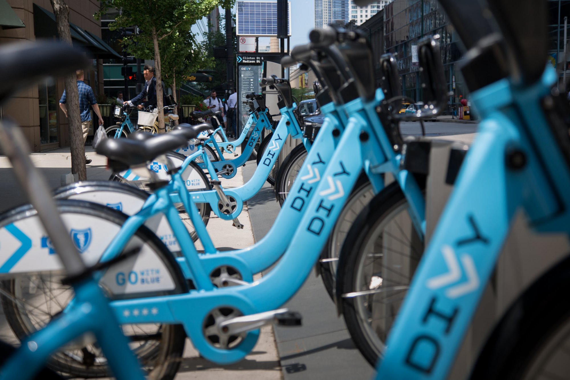 Divvy Introduces E-Bike Charging Docks - Vimarsana News