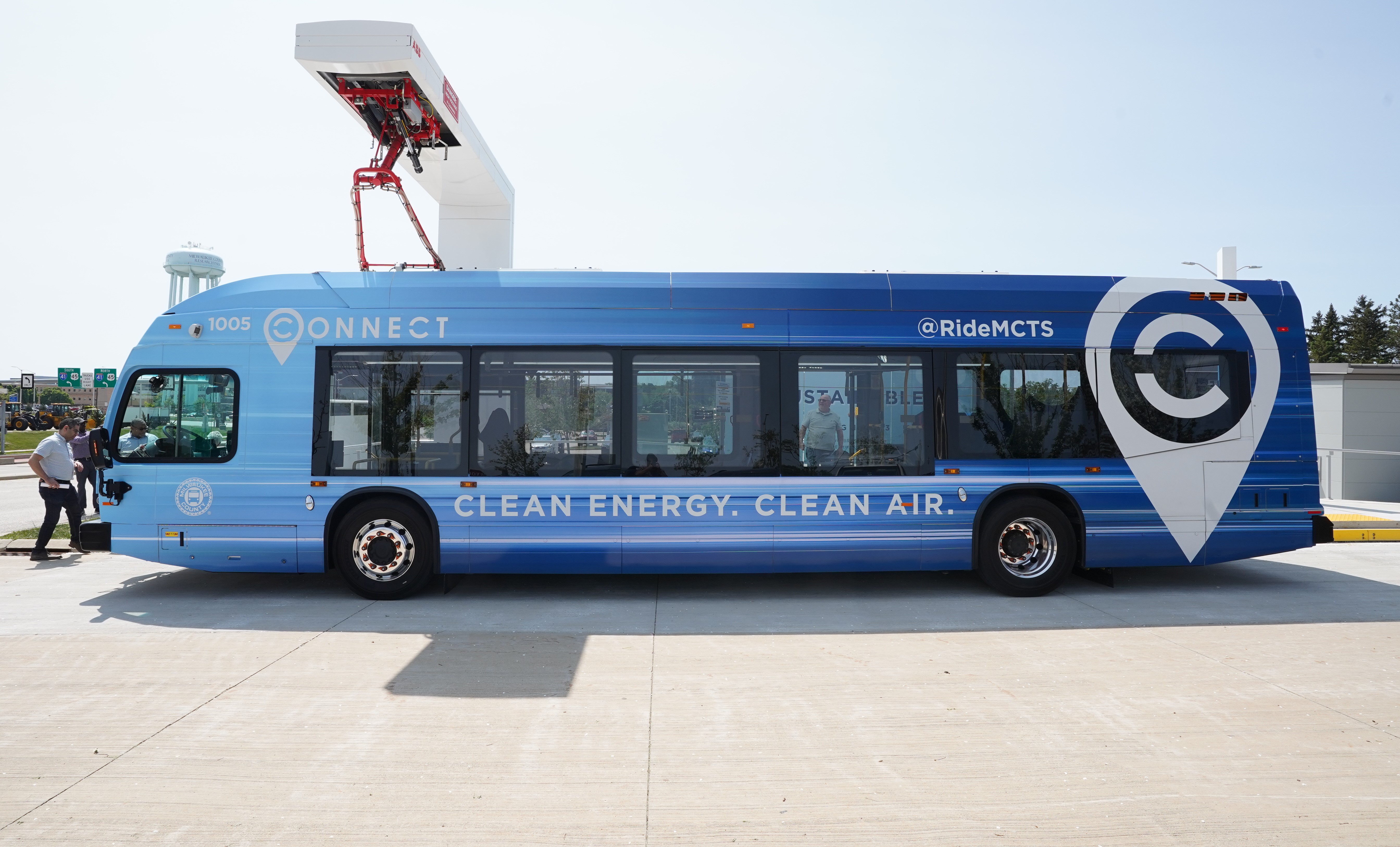 Milwaukee BRT Proves Popular With Riders