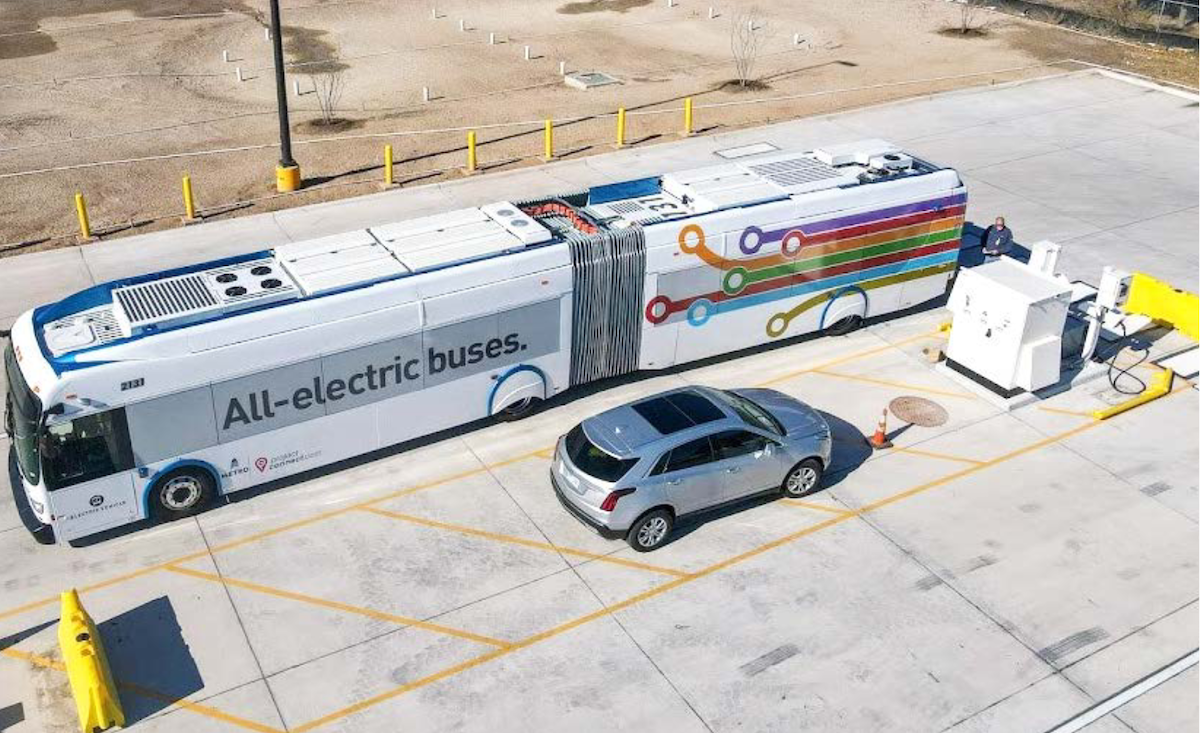 Austin Transit Agency Backs Down on Electric Bus Pledge | Planetizen News