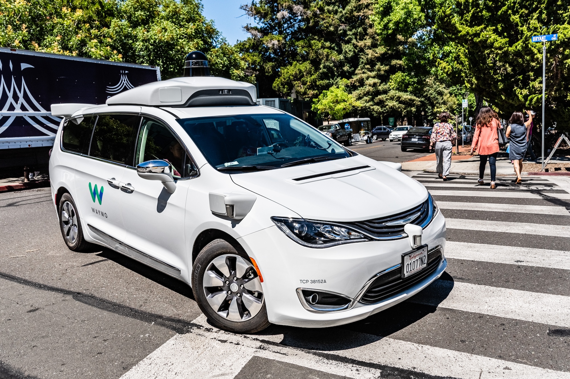 Painted Waymo Waymo's glitchy Nashville rollout | Planetizen News