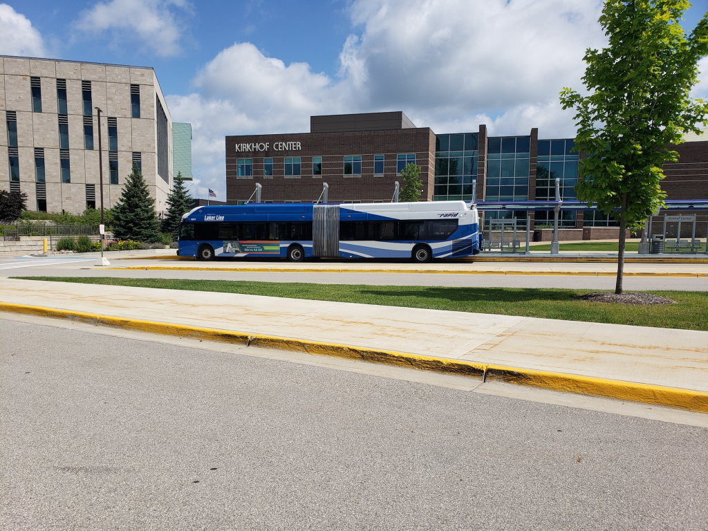 Here’s another Newflyer XN60 operating the Laker Line between downtown Grand Rapids, MI and Grand Valley State University. 