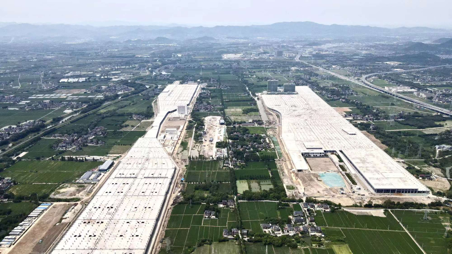 Cangqian Depot Deck with adjacent High Speed Rail Depot Deck]