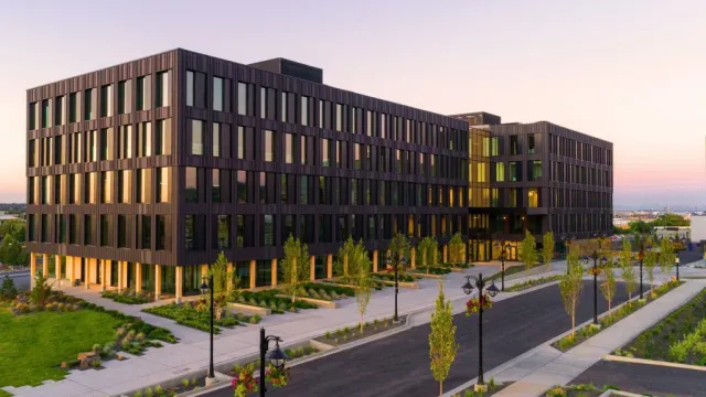 Image of building model for Catalyst plaza linking to the University Gateway Bridge