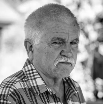 Black and white portrait of Mike Davis