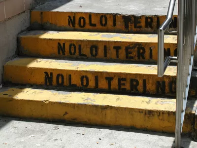 No Loitering