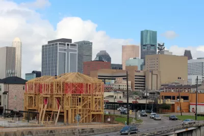Houston, Construction