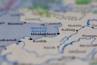 Close-up of Unalakleet, Alaska on map.