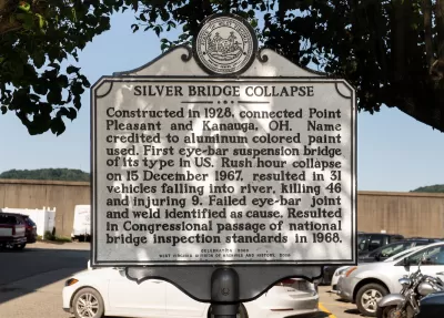 Historical plaque describing the Silver Bridge collapse in Point Pleasant, West Virginia.