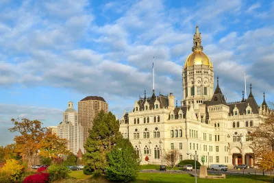 Connecticut state capitol with gold dome in Hartford, CT.