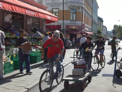 Science of Cities