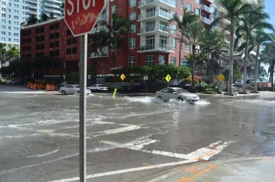 Tidal flooding at Brickell Bay Drive and 12 Street, Downtown Miami