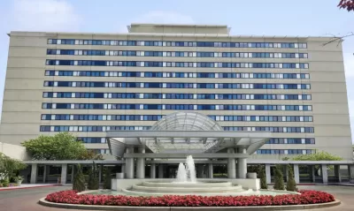 White multistory Hilton Hotel in Queens, New York
