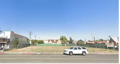Google street view of vacant lot in South Los Angeles in 2022.