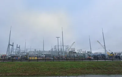 Google Street View image of cranes at construction site for data center in Memphis, Tennessee.