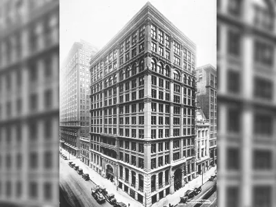 Black and white vintage photo of Home Insurance Building in Chicago in 1920s.