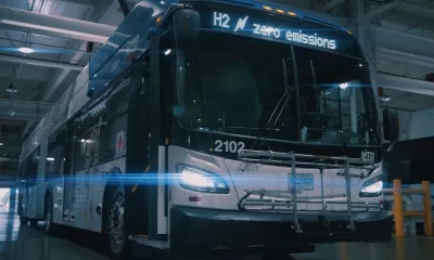 Hydrogen-powered zero-emissions public bus