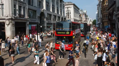 London Crowded Street