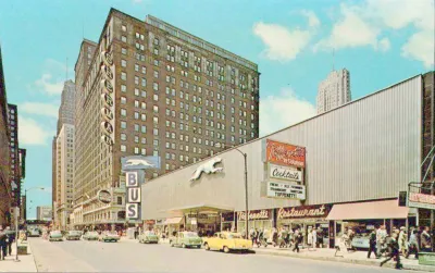 1960s postcard with drawing of Greyhound bus station in Chicago.