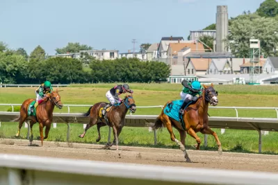 Massachusetts Thoroughbred Racing