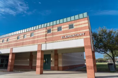 Front of brick elementary school building in Texas