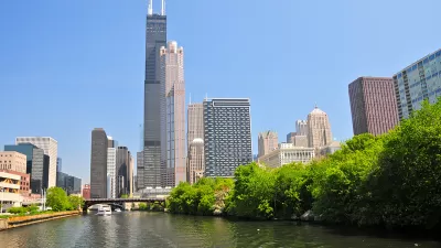 Chicago River