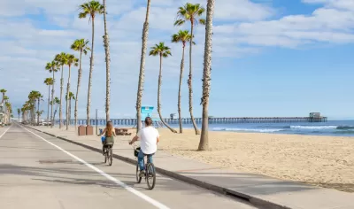 Two people on bikes in San Diego, California