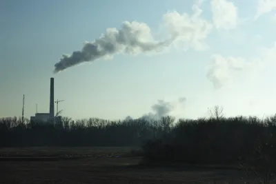 A coal power plant in Iowa billows smoke into the air.