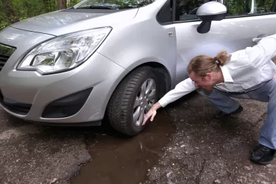 Pothole