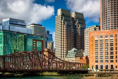 Fort Point Channel 