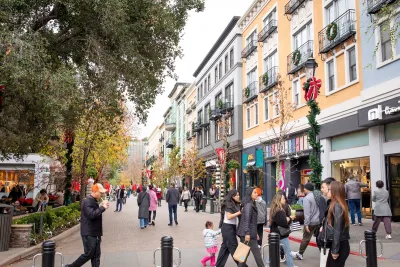 Busy pedestrian street in San Jose, California.