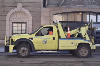 Chicago Tow Truck