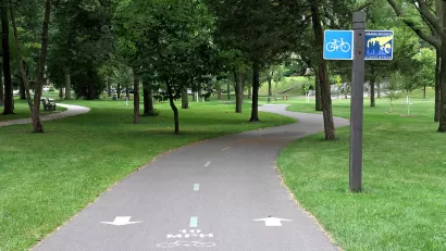 Bike path, part of Grand Rounds Scenic Byway in Minneapolis, Minnesota.