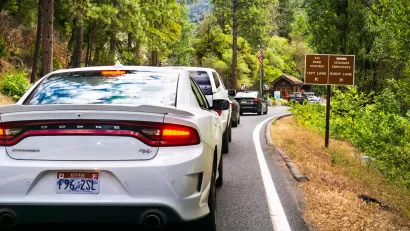 Cars wait in line to get into Yosemite National Park