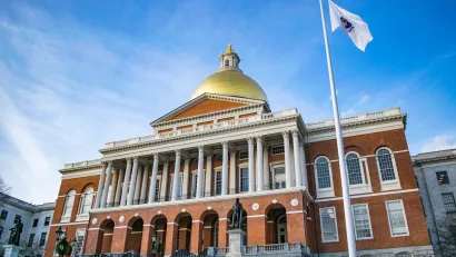 Massachusetts state capitol with gold dome in Boston, Massachusetts.