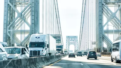Traffic on the George Washington Bridge between New York City and New Jersey