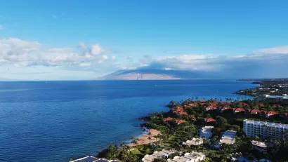 Aerial view of homes on beach in Maui, Hawaii