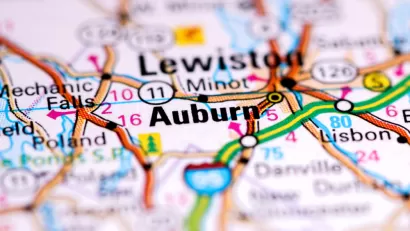 A map showing Auburn, Maine and surrounding highways and towns.