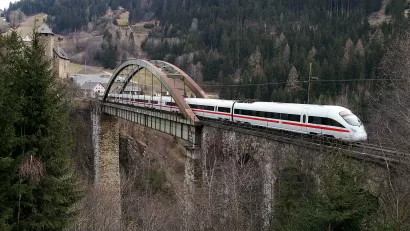 Train crossing the Trisanna Bridge in Tobadill, Austria