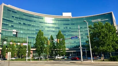 A photo of the Cleveland Clinic hospital.