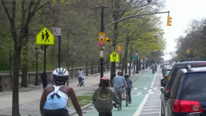 Protected bike lane New York