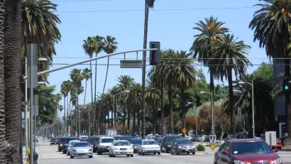 Los Angeles Road