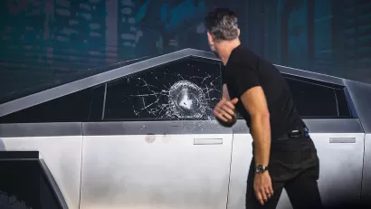 Tesla's chief deisnger easily smashes the window of the cybertruck in a demonstration gone wrong.