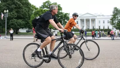 Bicyclists White House