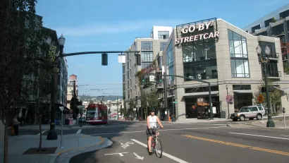 Portland Streetcar Bike