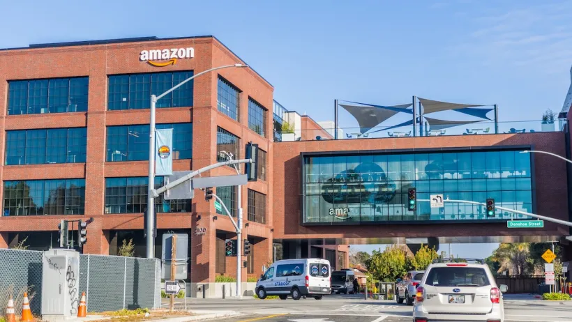 Amazon office building in Palo Alto, California with light traffic in front.