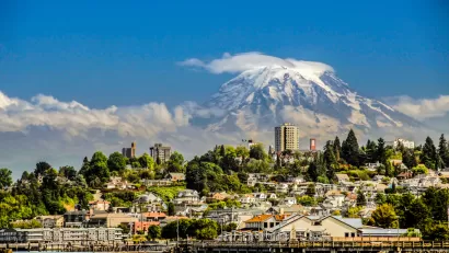 View of Tacoma, Washington with Mount Rainier in background